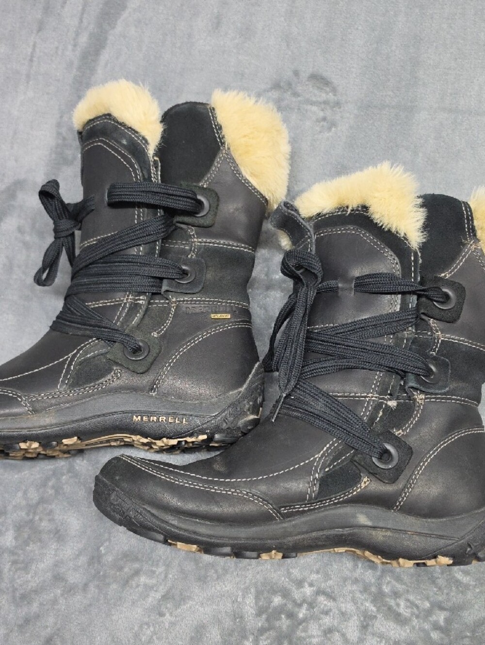 Merrell Black Leather Winter Boots with Cream Fur Collar - Picture 4 of 8
